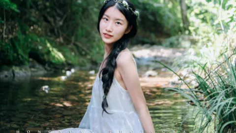 同名女生高中同桌