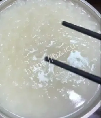62岁大爷六碗稀饭二进ICU